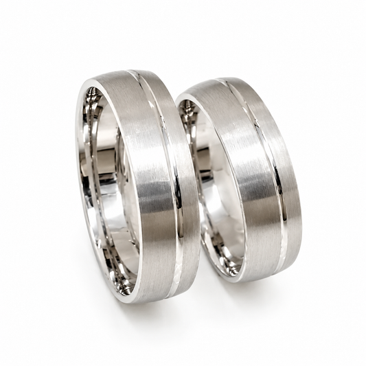 Argollas de matrimonio en oro blanco con línea central de 5 mm | 20B150-5LQ