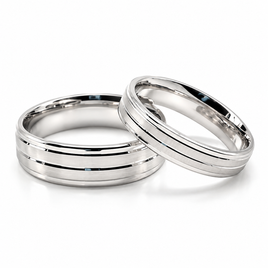 Argollas de matrimonio en oro blanco con líneas paralelas | 20B155-64LQ