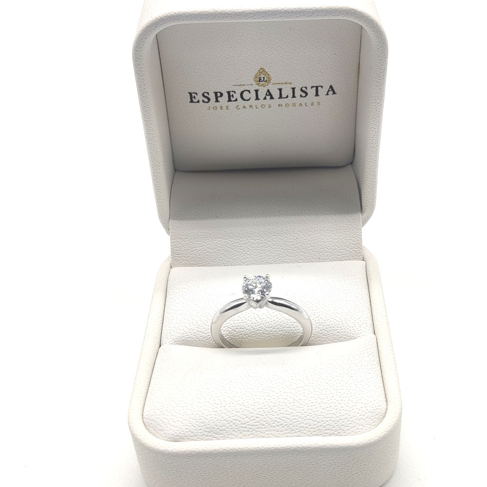 Anillo de compromiso con Diamante de Laboratorio en oro de 14 Kilates | 25JCL06BLQ