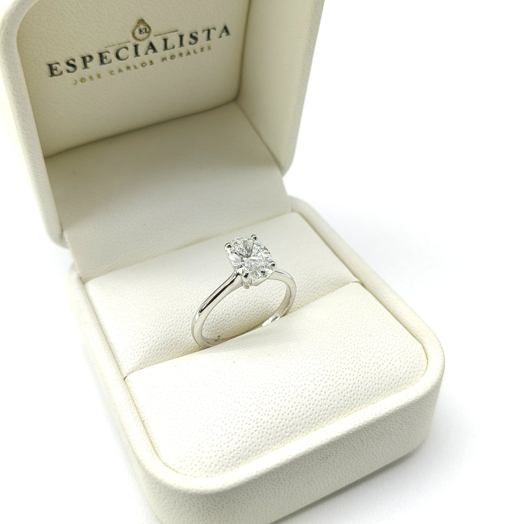 Anillo de compromiso tradicional en oro blanco de 14 kilates con diamante de laboratorio | 25JCL27LQ