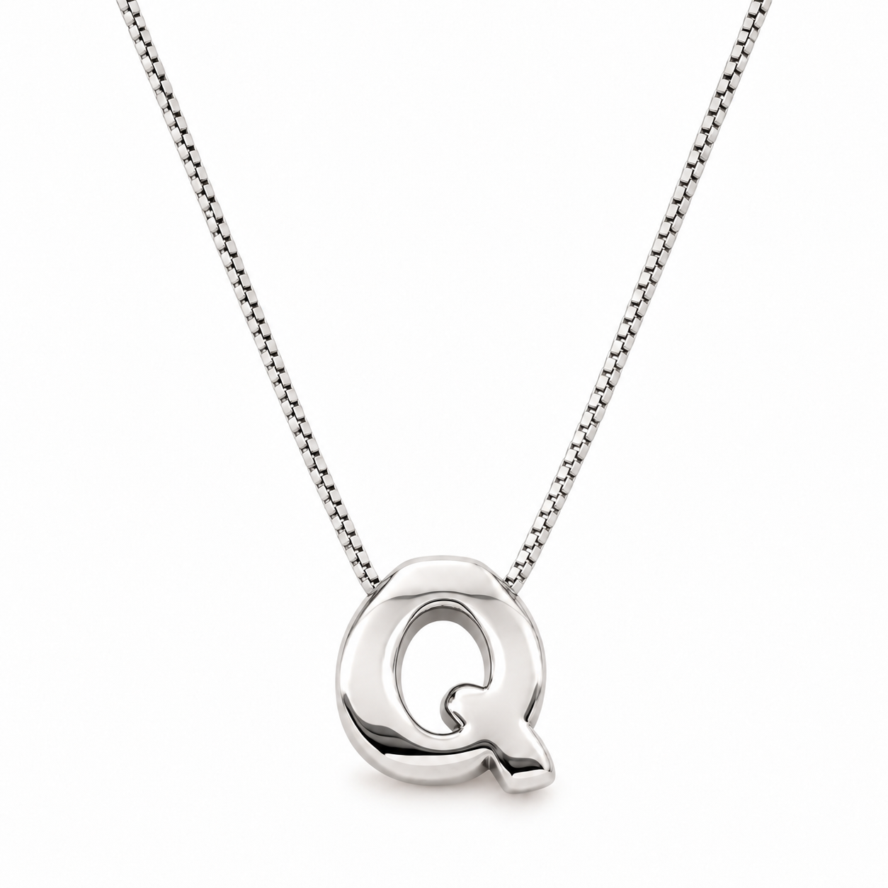 Inicial Q en 3D oro 14K Blanco