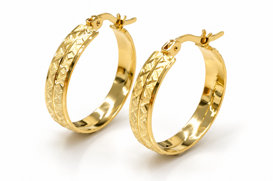 Arracadas anchas texturizadas en oro amarillo de 14K | 610130LQ