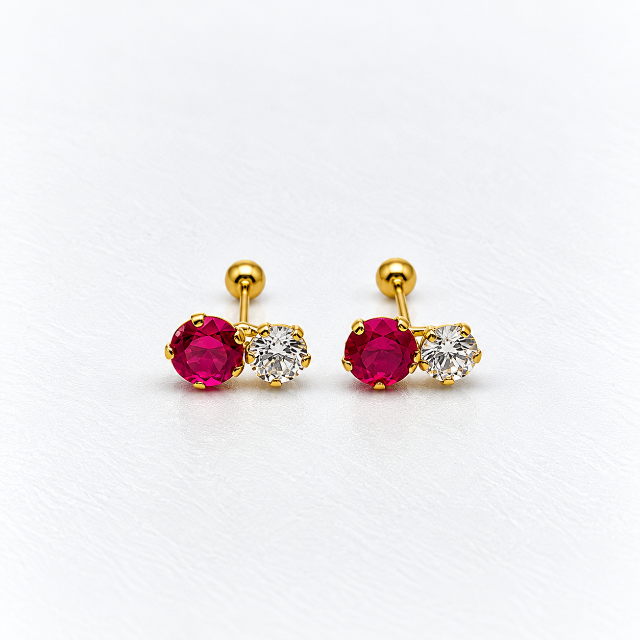 61AR10013LQ Broquel en oro amarillo de 10 Kilates con piedras de colores