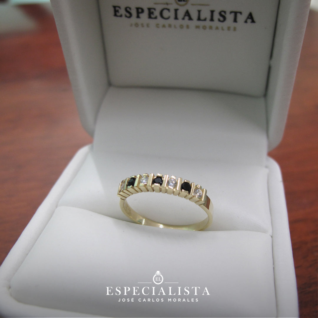 23CHA017LQ Churumbela en oro amarillo de 14 Kilates con circonias.