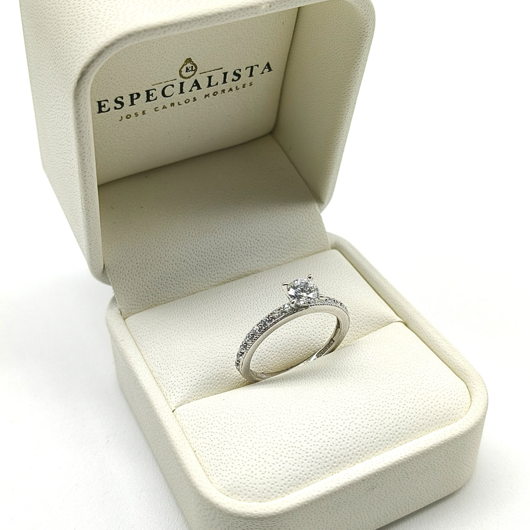 11ZB539LQ Anillo de Compromiso en oro blanco de 14 kilates