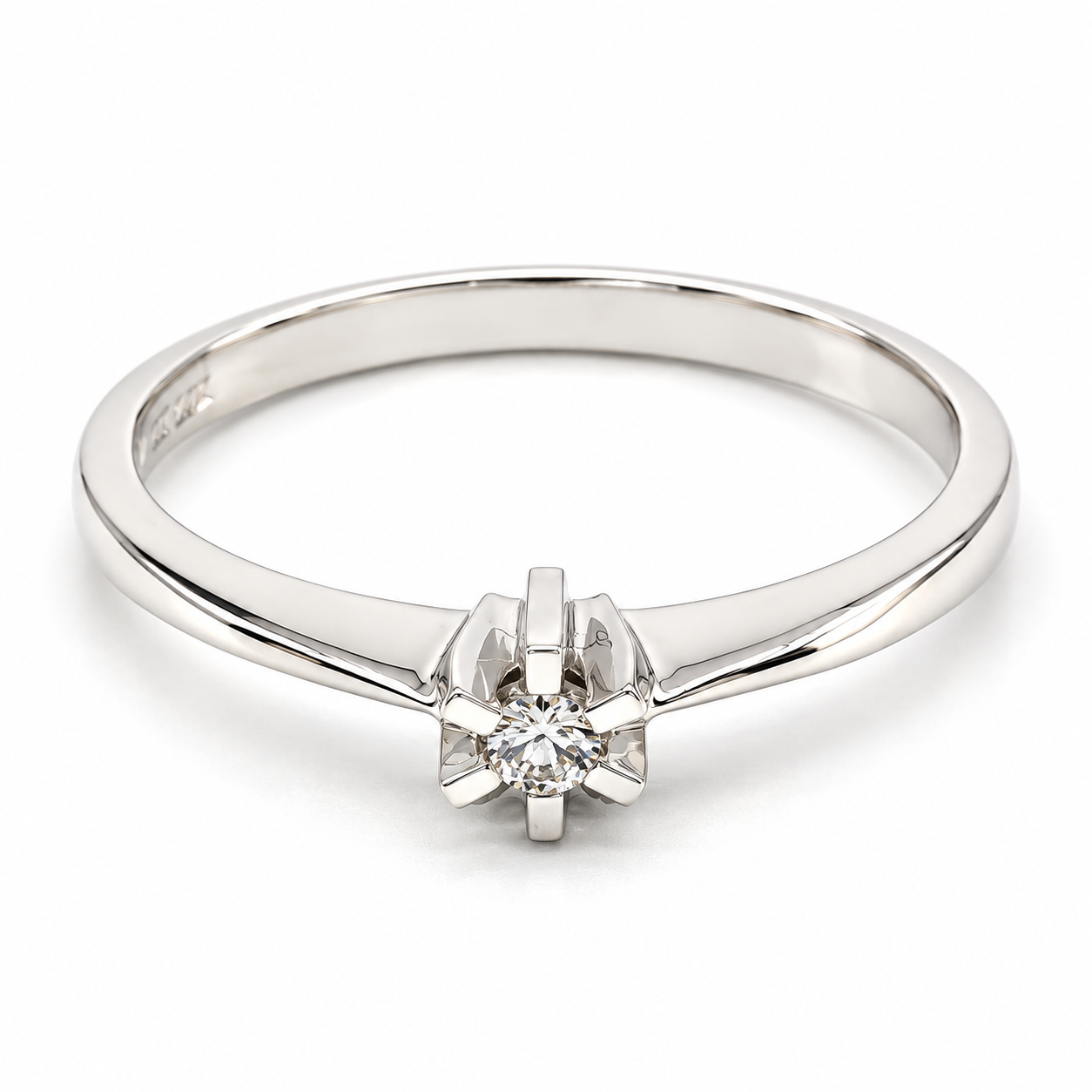 14JC78092LQ Anillo de Compromiso en oro blanco de 14 Kilates, montado con Diamantes naturales.