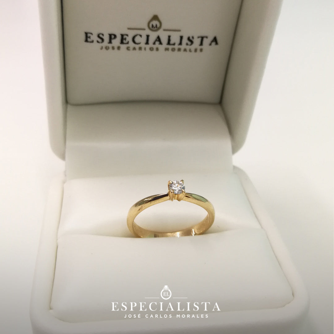 17JC41LQ 12 Anillo de compromiso en oro amarillo de 14 Kilates