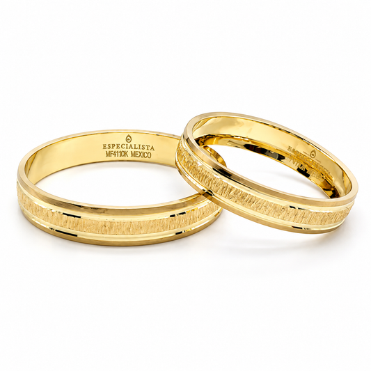 18D19-4LQ  Argollas de Matrimonio en oro amarillo de 10 Kilates.