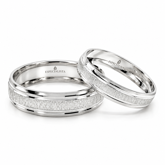 18D19B-64LQ  Argollas de Matrimonio en oro blanco de 10 Kilates.