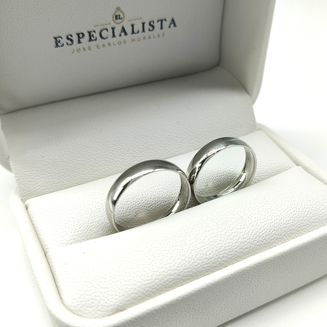 18D654B-4LQ Argollas de Matrimonio en oro blanco de 10 Kilates.