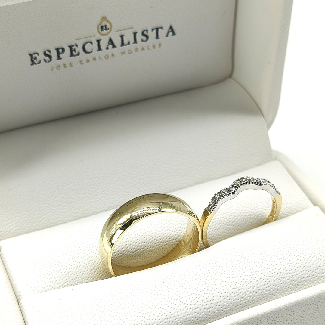 19A110-6LQ + 23CHA639LQ Set de argollas matrimoniales en oro de 14 Kilates.