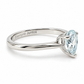 25JCL11LQ Anillo de compromiso tradicional en oro blanco de 18 Kilates con aguamarina natural en corte pera