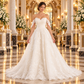 Vista frontal del vestido de novia 51BBERINLQ corte Princesa en color Ivory, con modelo en un elegante lobby de hotel.