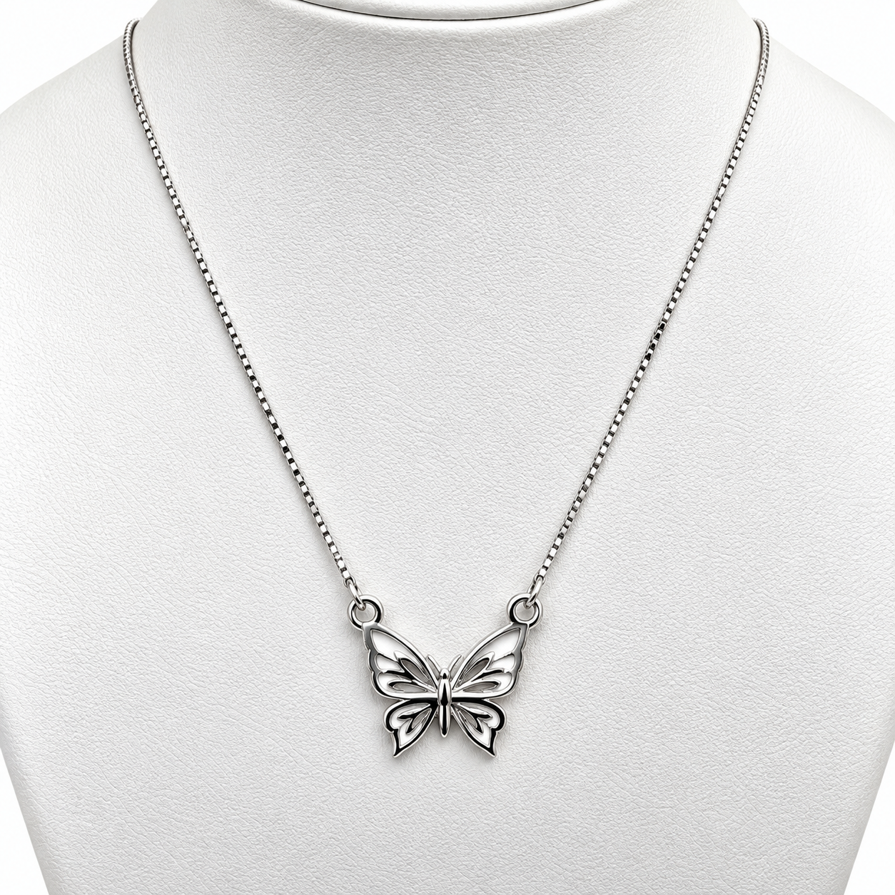 6040148LQ Cadena en oro amarillo/blanco/rosa con dije en forma de Mariposa.
