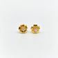 61AR10004LQ Broquel en oro de 10 Kilates Flor con Circonia